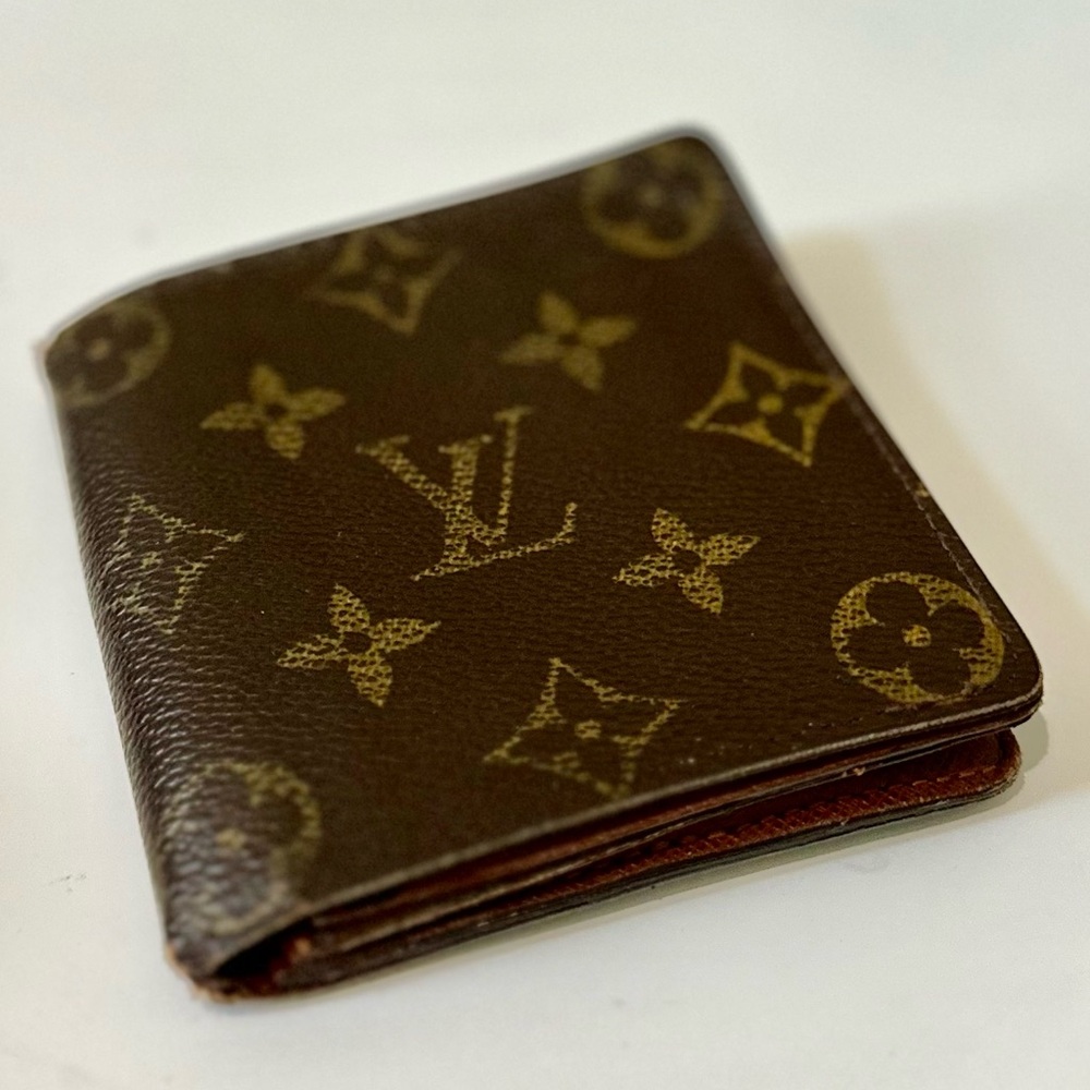 Louis Vuitton Classic Monogram Wallet